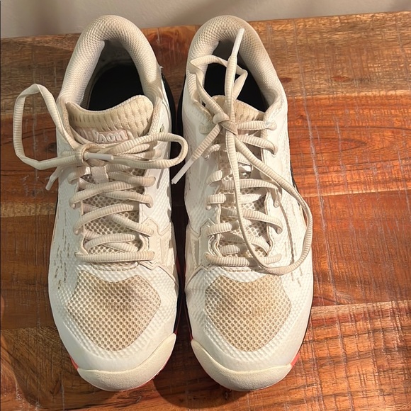 Wilson Pickleball White and Blue Women’s Shoes - Picture 2 of 10